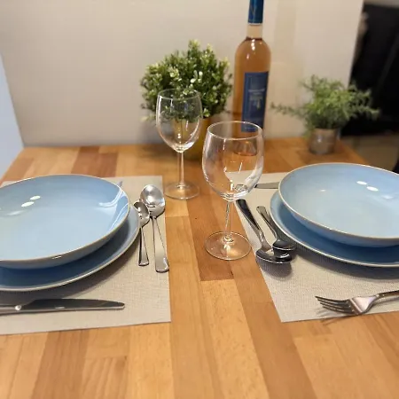 Апартаменты Cosy, Terrasse, Proche Et Tramway
