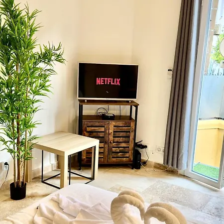 Apartman Cosy, Terrasse, Proche Et Tramway Nizza
